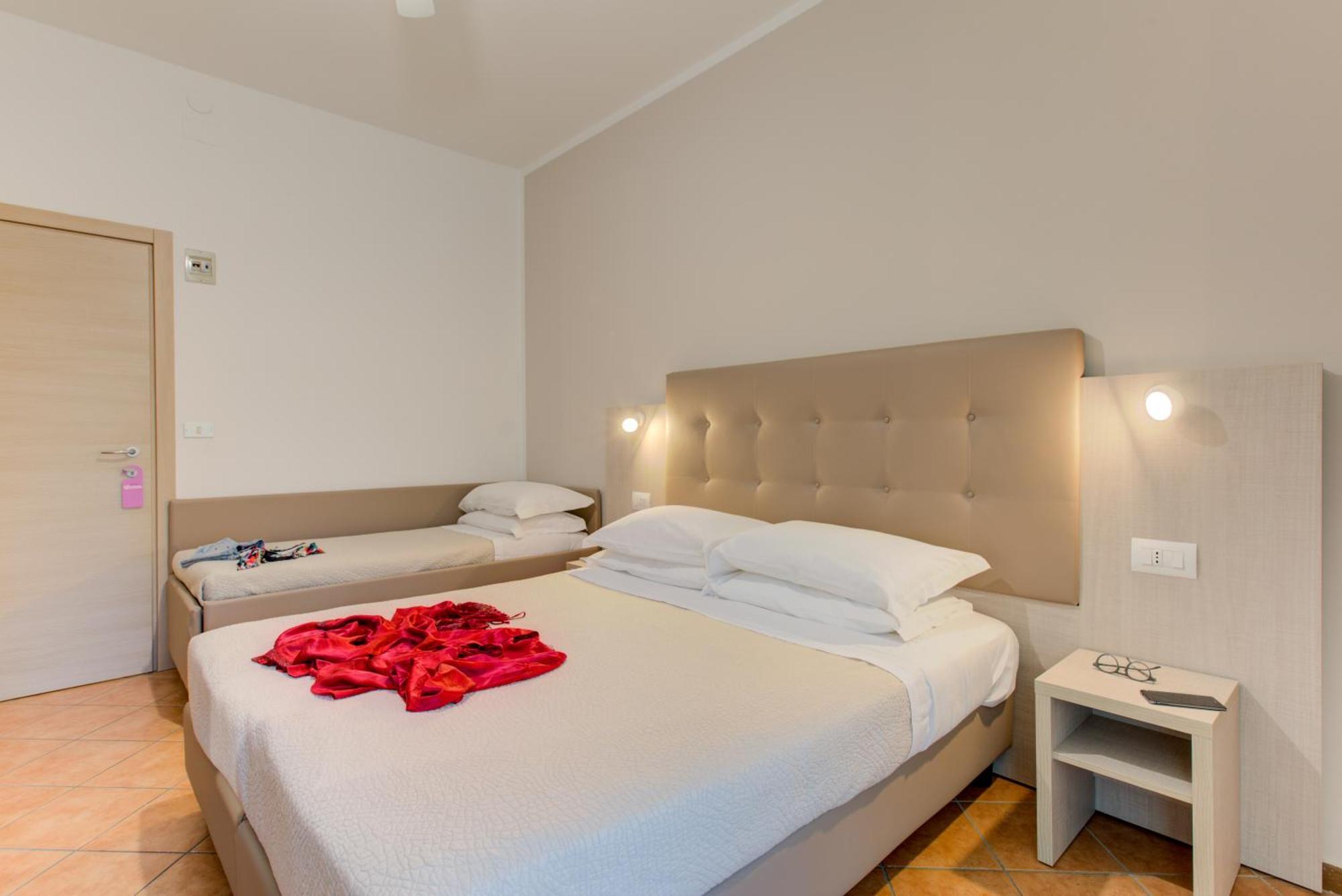 Hotel Cimarosa Riccione Habitación foto