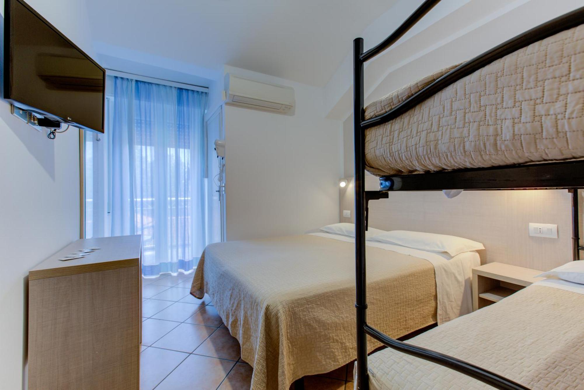 Hotel Cimarosa Riccione Habitación foto